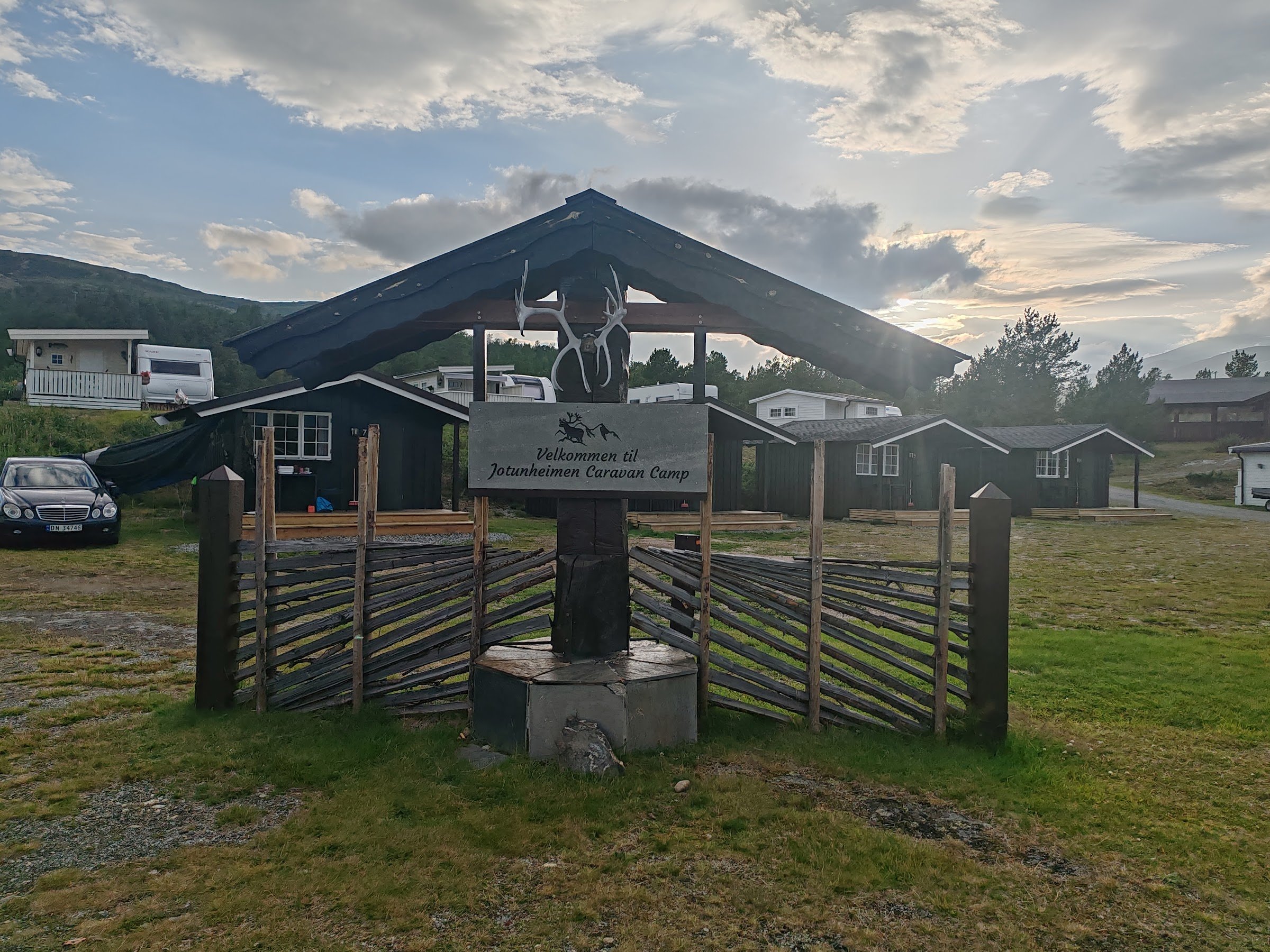 Jotunheimen Caravan Camp (Sjodalsvegen, Tessanden)